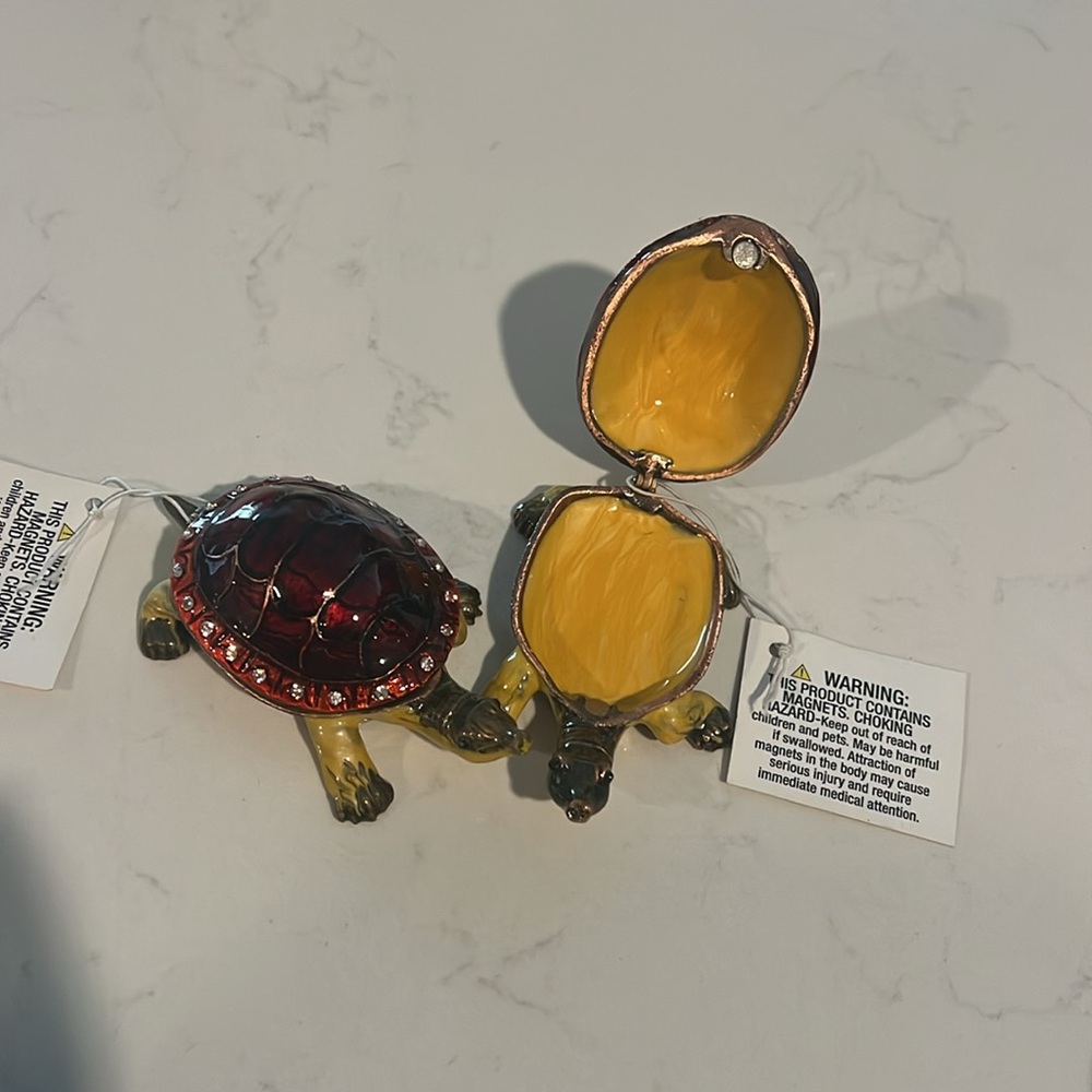 NWT Hobby Lobby Turtle Magnet with Red Shell sets 2. - Picture 3 of 5